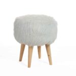 White wool pouf