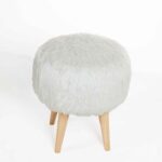 White wool pouf